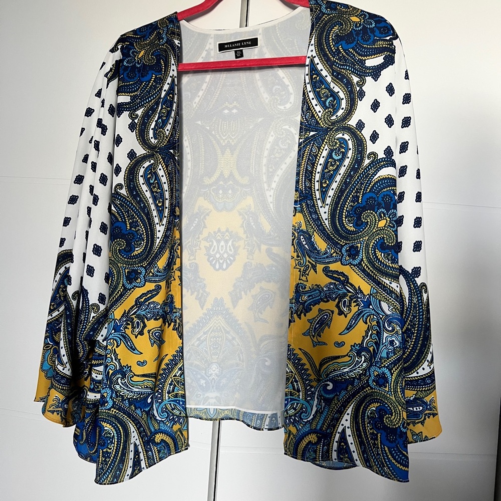 Women’s Melanie Lyne Shrug